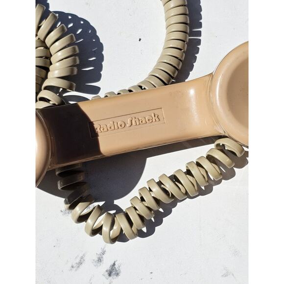 Vintage Radio Shack Model 43-365 Pulse/Tone Desk Phone - Picture 4 of 6